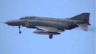 preview picture of video 'Hellenic Air Force F-4E Phantom II AUPover Preveza City'