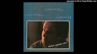 Kadr z teledysku Piccola stufina di Mosca tekst piosenki Leano Morelli