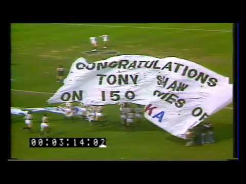 1985 Round 22 Carlton vs Collingwood - Bruce Doull welcome back - Tony Shaw 150th - banners
