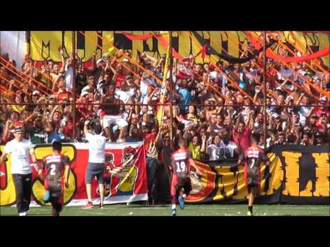 GOL DO ATACANTE DOUGLAS DO MOLEQUE TRAVESSO