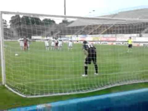 Memorial Erminio Favalli-La cremo sbaglia un rigore contro il genoa.mp4