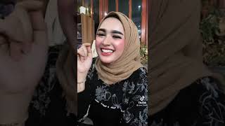 Download lagu ulva Riani Tik tok(1) mp3