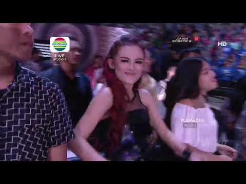 NITA THALIA-DEWI PERSIK Goyang Heboh