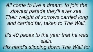 10000 Maniacs - The Big Parade Lyrics