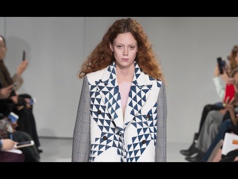 A 60 Second ⏱ Review of the Calvin Klien Fall/Winter 2017 Fashion Show.