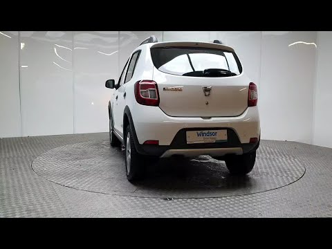 141KE3775 - 2014 Dacia Sandero Stepway SANDERO 0.9TCE STEPWAY AMBIANC 8,995