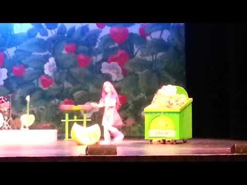 Strawberry Shortcake live show part 3.