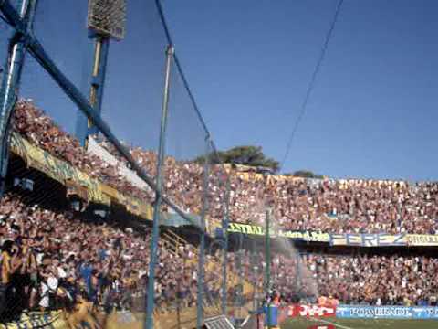 "Este amor descontrolado, nunca te dejo de lado..." Barra: Los Guerreros • Club: Rosario Central