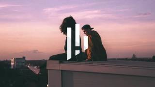 pnkblnkt - ufo ft. Jack Larsen