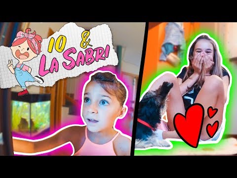 NASCOSTA SOTTO AL LETTO IN CASA DI UNA FAN! - Io & LaSabri ep. 3