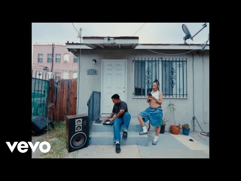 Becky G, Peso Pluma - CHANEL (Visualizer (CASA - ESQUINA))