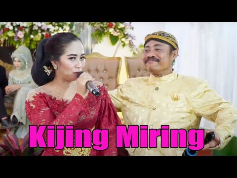 SRAGENAN KIJING MIRING VOC. YATI feat MBAH BOGEL CAMPURSARI JELAS NADA