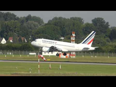 Air France Airbus A318-111 [F-GUGE] Landing at Düsseldorf