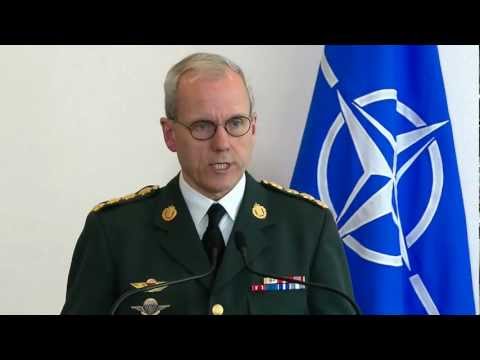 Press Conference Chairman of the NATO Military Committee (2/2)