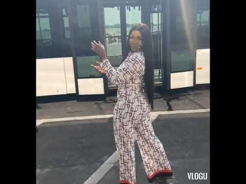 TACHA WAS CROWNED A QUEEN IN GHANA AS SHE WAS THERE FOR HER MEET AND GREET.#noleavenotransfer