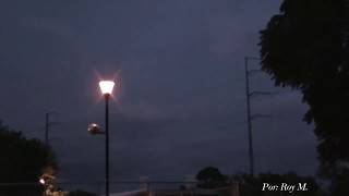 preview picture of video 'Anvil crawler lightning, Mérida, sept. 2, 2010'