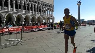 preview picture of video 'Maratona di Venezia 2014, Piazza San Marco-Venice Marathon 2014'