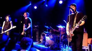 AGAINST ME! - T.S.R. &amp; Slurring The Rhythms &amp; From Her Lips To God&#39;s Ears (The Energizer)