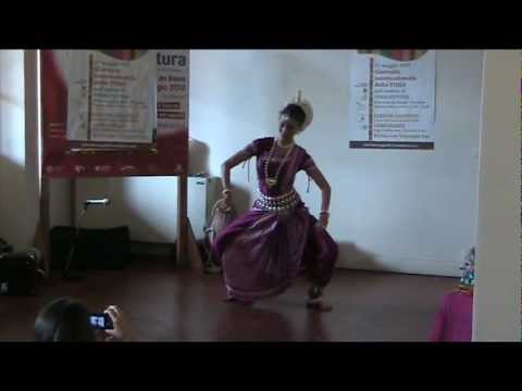 Terra Futura 2012  Sanatani danza Odissi & Vaiyasaki Das kirtan