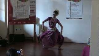 Terra Futura 2012  Sanatani danza Odissi & Vaiyasaki Das kirtan