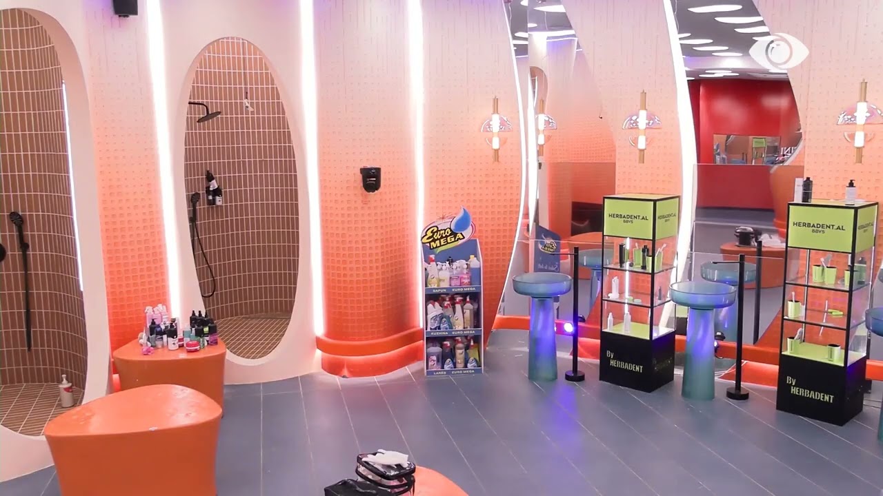 Banorët vijojnë të gjejnë letrat në ambientet e shtëpisë, Mal gjen një prej tyre