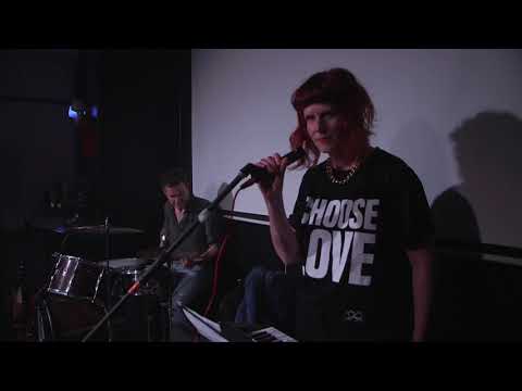 Walk like an Egyptian: The 49ers live at DCC