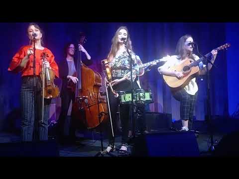 Quebe Sisters, "Pierce the Blue" at 04 Center, April 27, 2023