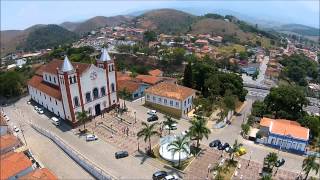 preview picture of video 'FLY MIDIA DRONE - Igreja Matriz São João Batista - Queluz/SP'
