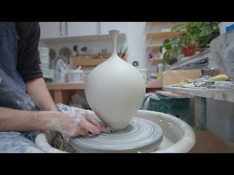 Making a Porcelain Vase - Matt Horne Pottery