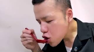 Here's another very satisfying mukbang from the big eater #ramen
