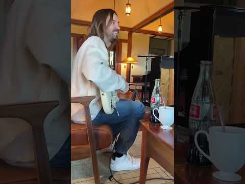 Damon and Kevin Parker recording the track New Gold together in the Malibu Hills #shorts