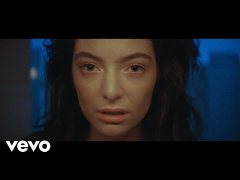 Video per il significato della canzone Green light di Lorde