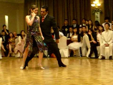  Carolina Bonaventura  and  Francisco Forquera  are  dancing  to  the  tango  "  Negracha  "