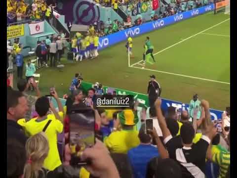 Weverton carried Danilo (has a sprained ankle) so he could celebrate with the team 😂