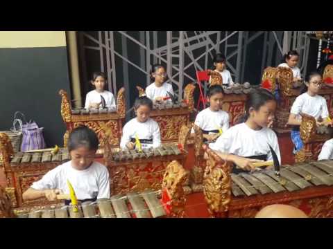 Aurel Ujian Gamelan Saraswati