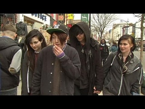 Полиция Манчестера берет под крыло готов и панков