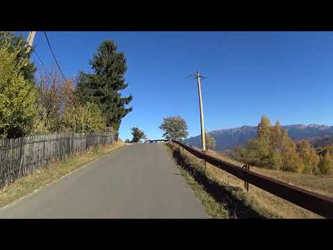 Satul turistic Pestera, culoarul Rucar Bran, jud. Brasov, octombrie 2018