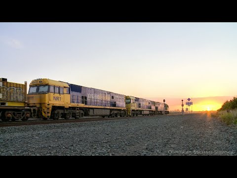 1MP2 Pacific National Steel Train At Sunset (4/4/2021) - PoathTV Australian Railways