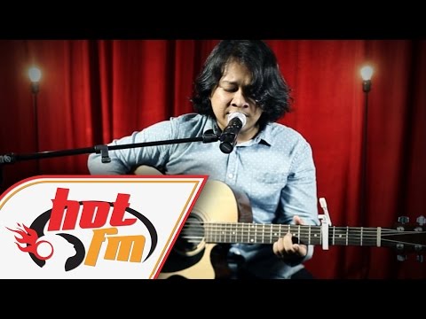 AMIR JAHARI - AKU JUGA MANUSIA (LIVE) - Akustik Hot - #HotTV