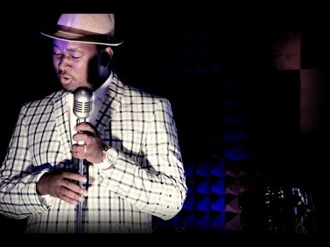 Afrotraction : Brian Themba : Kabomo - Sun Arena