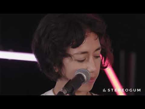 Haley Heynderickx Stereogum Sessions Livestream (2018)