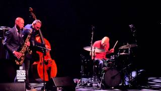 The Bad Plus Joshua Redman  (2015-06-28) Théâtre Maisonneuve - PdA