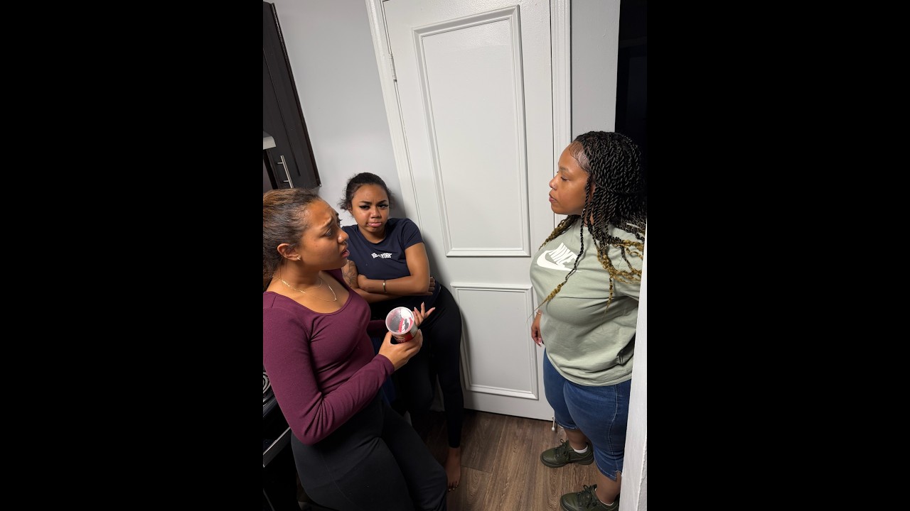 Lacreesha puts her foot down and makes Hope & Faith work at WhatABurger since they wanna throw hands