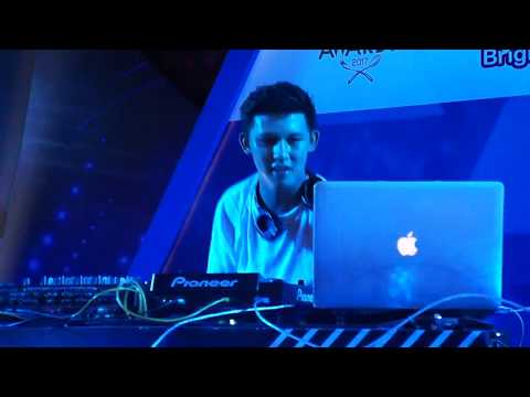 JEVIN JULIAN LIVE at  SUTOS MUSIC FESTIVAL