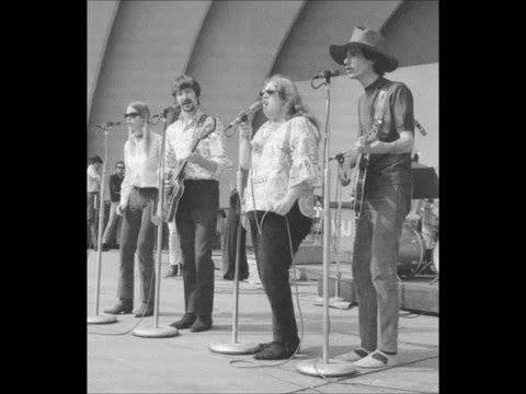 The Mamas and The Papas - Strange Young Girls (1966)