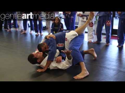 Roger Gracie: sweep from closed guard