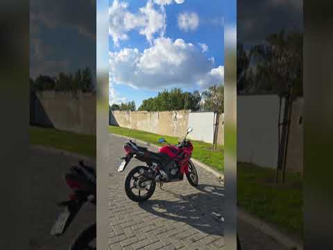 wrum wrum 🏍👋😁 #hondacbr125r #motolady