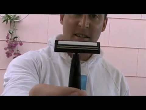 Trac II razor - shaving and acne