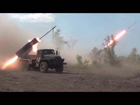 Russian Marine Artillery in Action in Ukraine