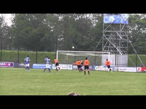 7 mei 2013 FC Den Bosch C1 - VV De Meern C1 vr 3-1 Rogier kopbal op de lat